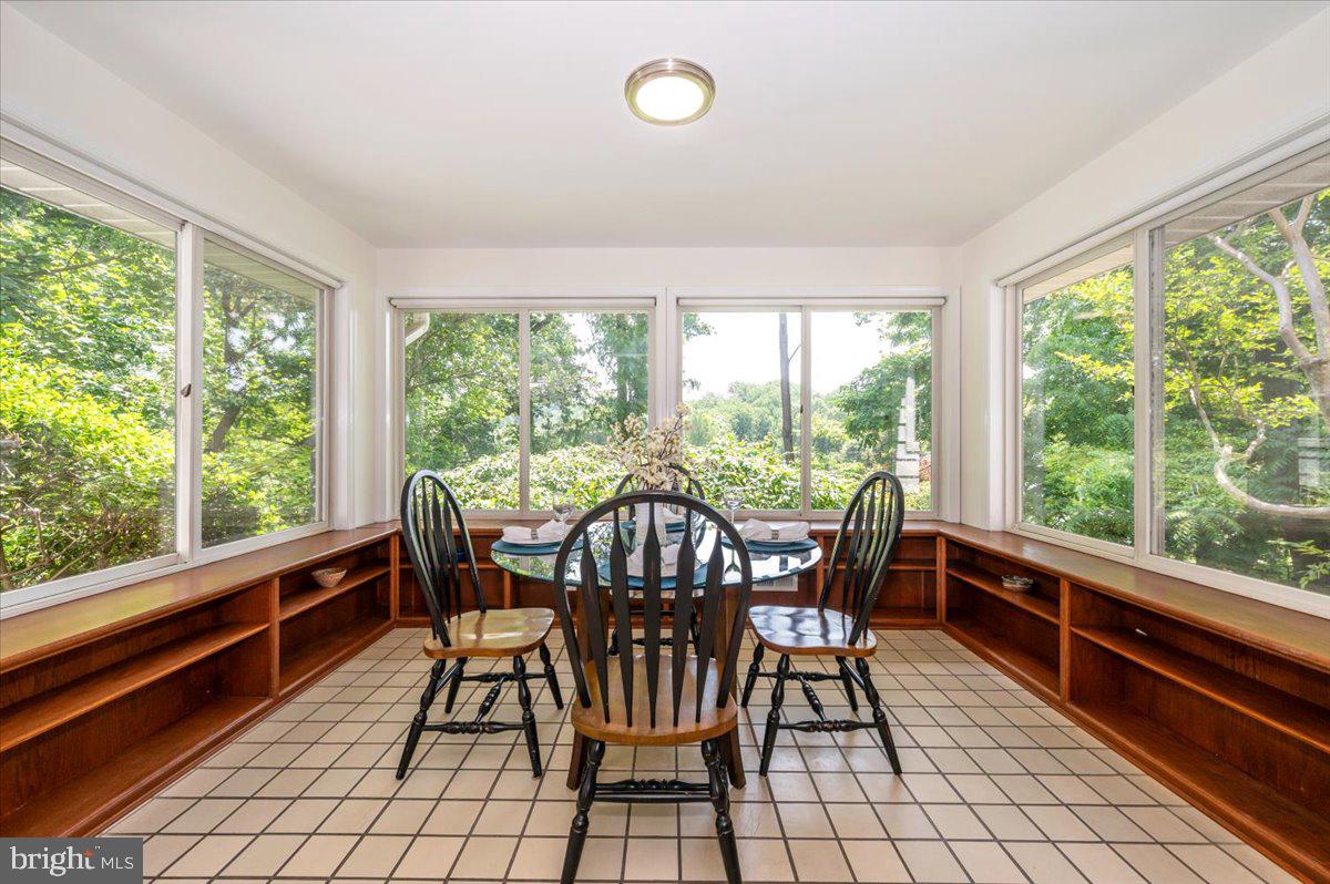 302 Notley Court Silver Spring, MD 20905 - Photo 14 of 42