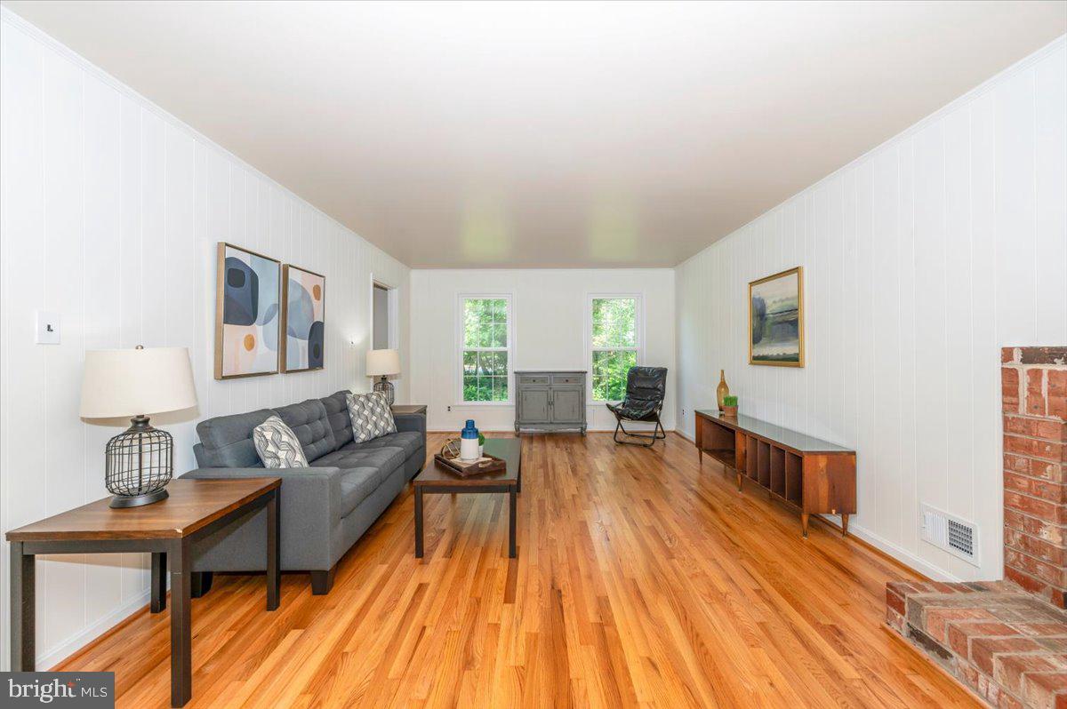 302 Notley Court Silver Spring, MD 20905 - Photo 17 of 42