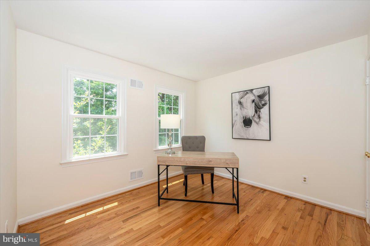 302 Notley Court Silver Spring, MD 20905 - Photo 25 of 42