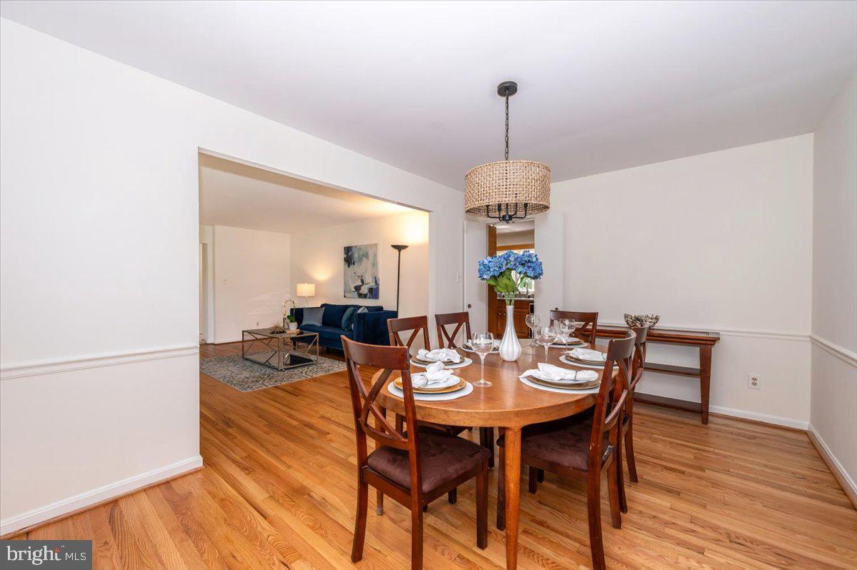 302 Notley Court Silver Spring, MD 20905 - Photo 10 of 42