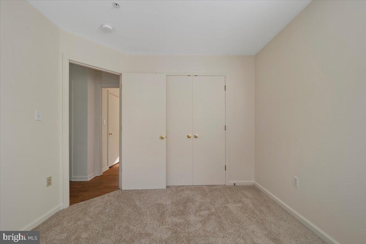 18001 Rockingham Place Germantown, MD 20874 - Photo 22 of 34 Upper Bedroom 3