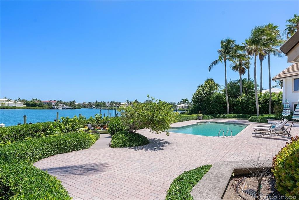 2421 Bahia Way Stuart, FL 34996 - Photo 37 of 83 a view of a backyard