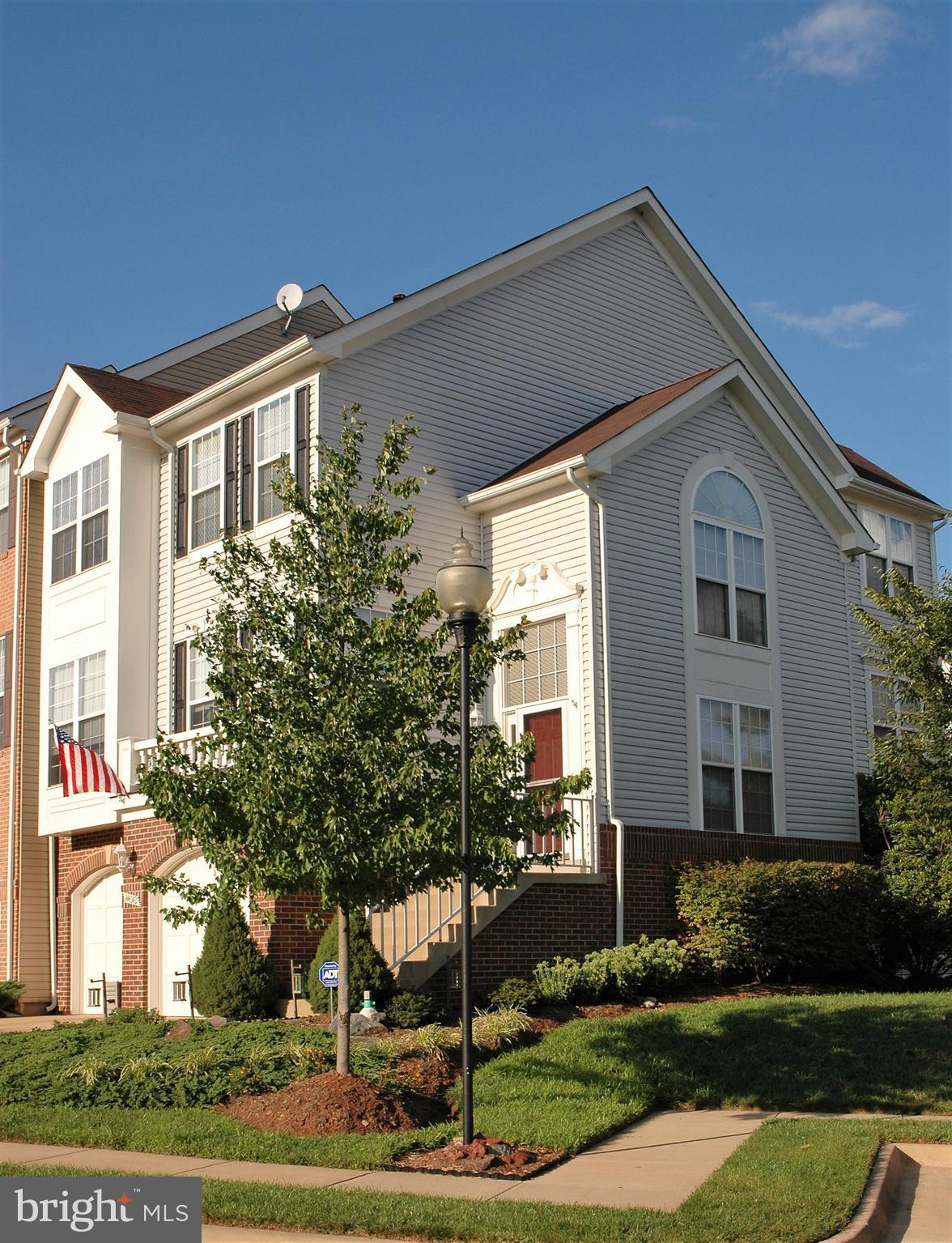 44042 Rising Sun Terrace Ashburn, VA 20147 - Photo 28 of 47 Gallery Image 28