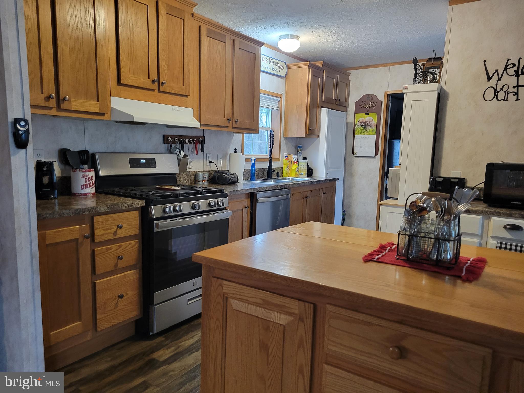 327 Lewis Road Annville, PA 17003 - Photo 3 of 17 Gallery Image 3