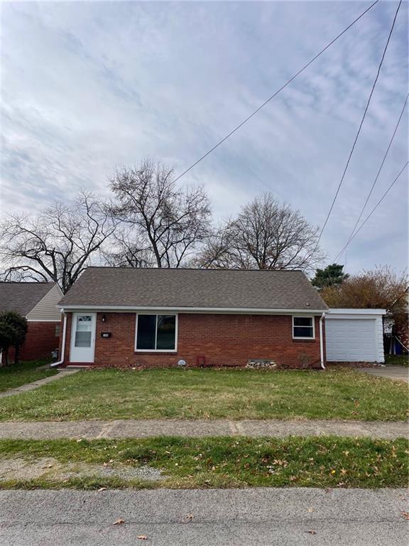 a front view of house with yard
