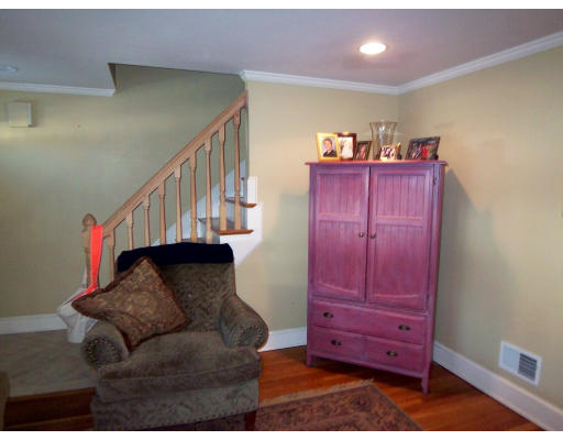 8 Thompson Road Beverly, MA 01915 - Photo 7 of 14 Gallery Image 7