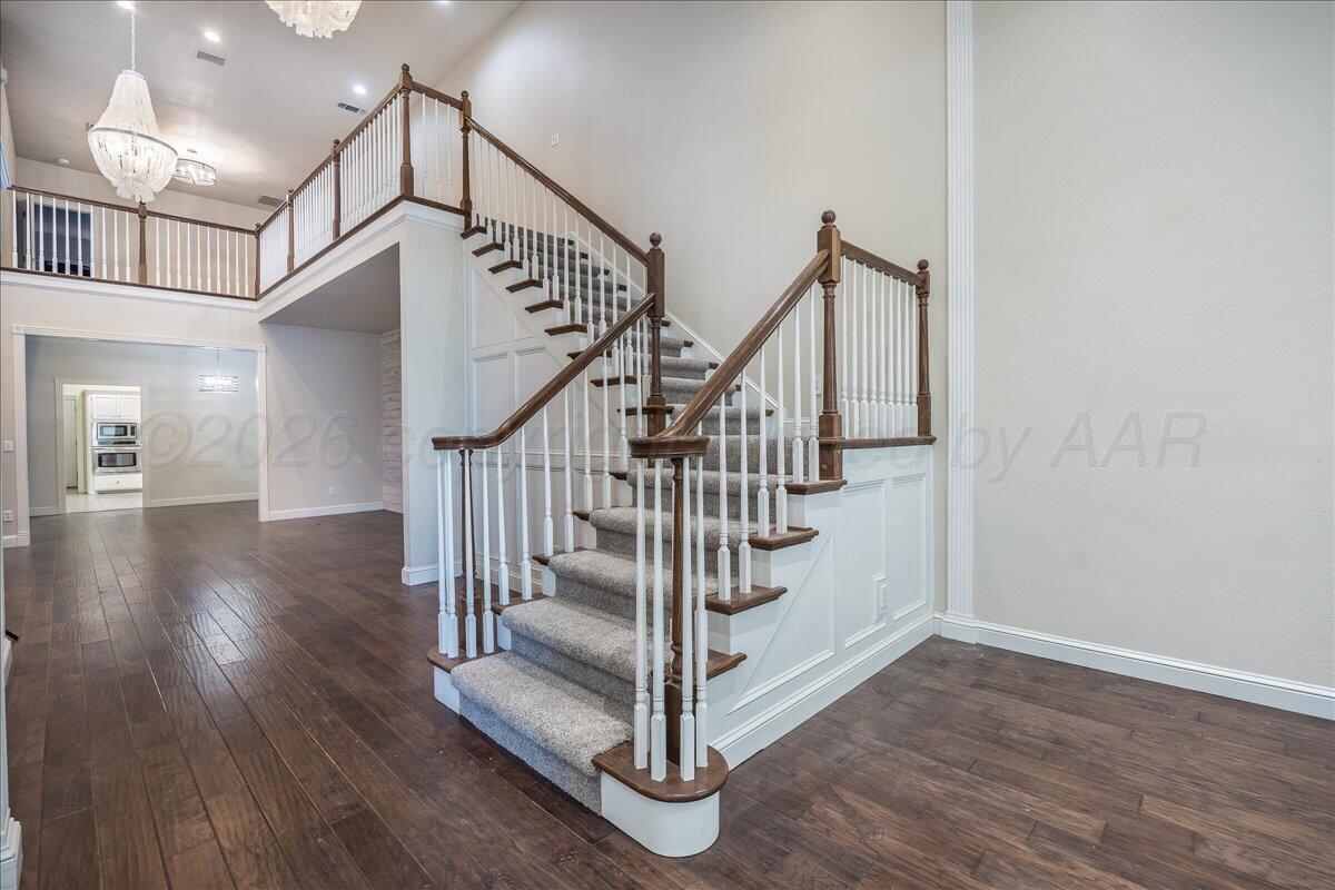 3614 West Point Drive Amarillo, TX 79119 - Photo 4 of 40 04-Entry