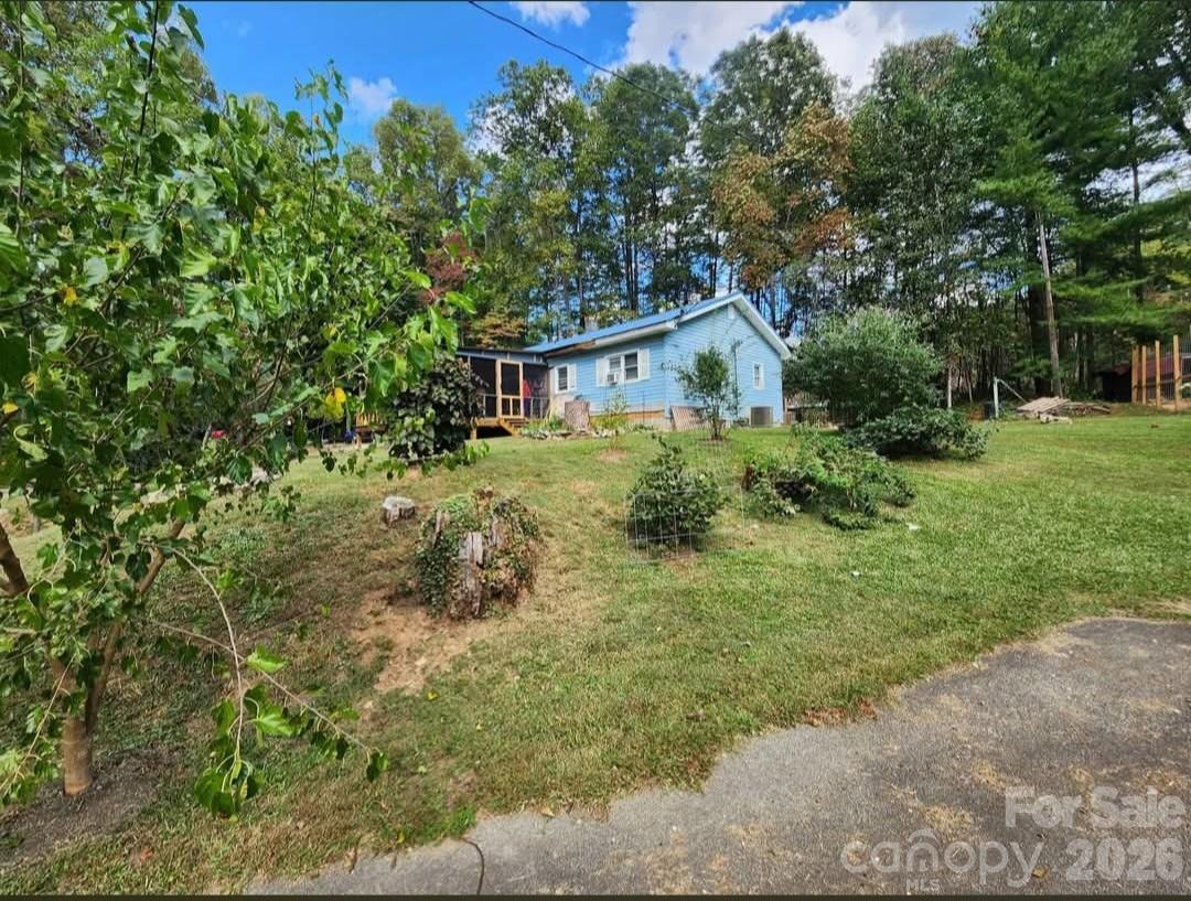 4735 Sugar Hill Road Marion, NC 28752 - Photo 3 of 20