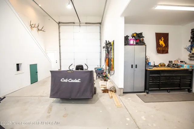 $810,000 | 65 Bar 45 Trail, Afton, WY 83110