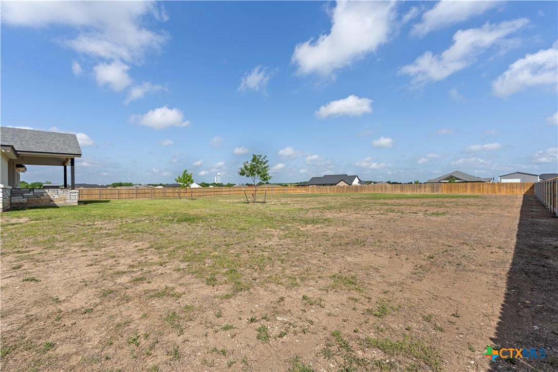 942 Inka Road Salado, TX 76571 - Photo 39 of 46 a view of an ocean & house