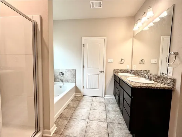 $2,300 | 16945 River Park Drive, Covington, LA 70435