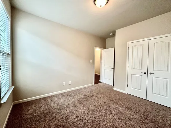 $2,300 | 16945 River Park Drive, Covington, LA 70435