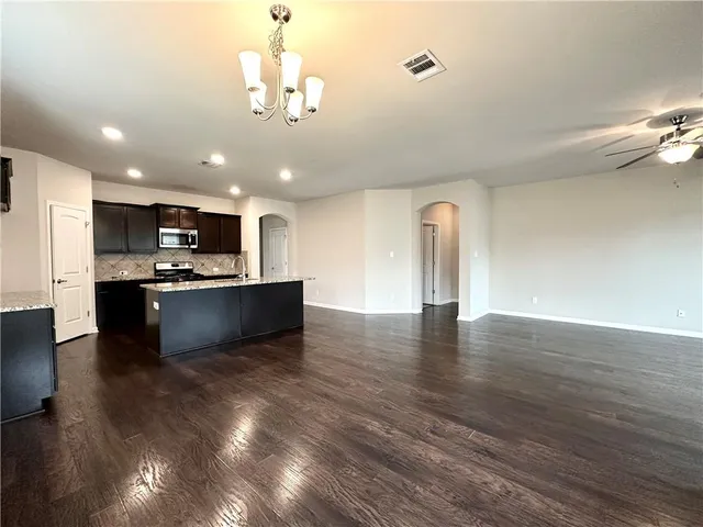 $2,400 | 16945 River Park Drive, Covington, LA 70435