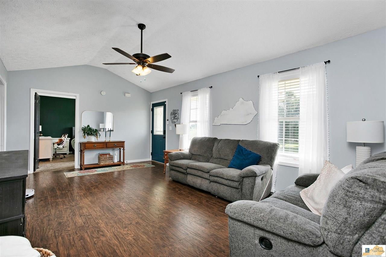 280 Raintree Circle Stanford, KY 40484 - Photo 10 of 35 Gallery Image 10