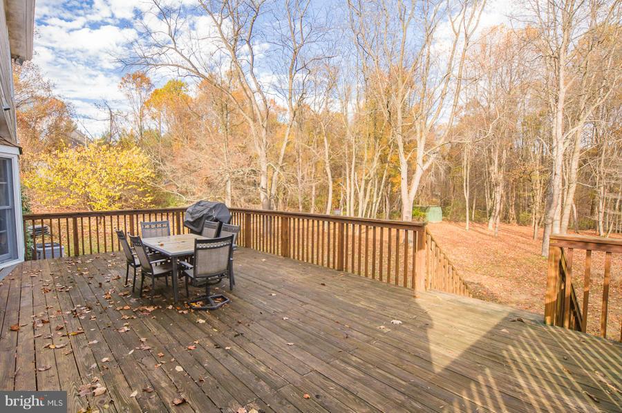 4201 Holbrook Road Randallstown, MD 21133 - Photo 22 of 30 Deck