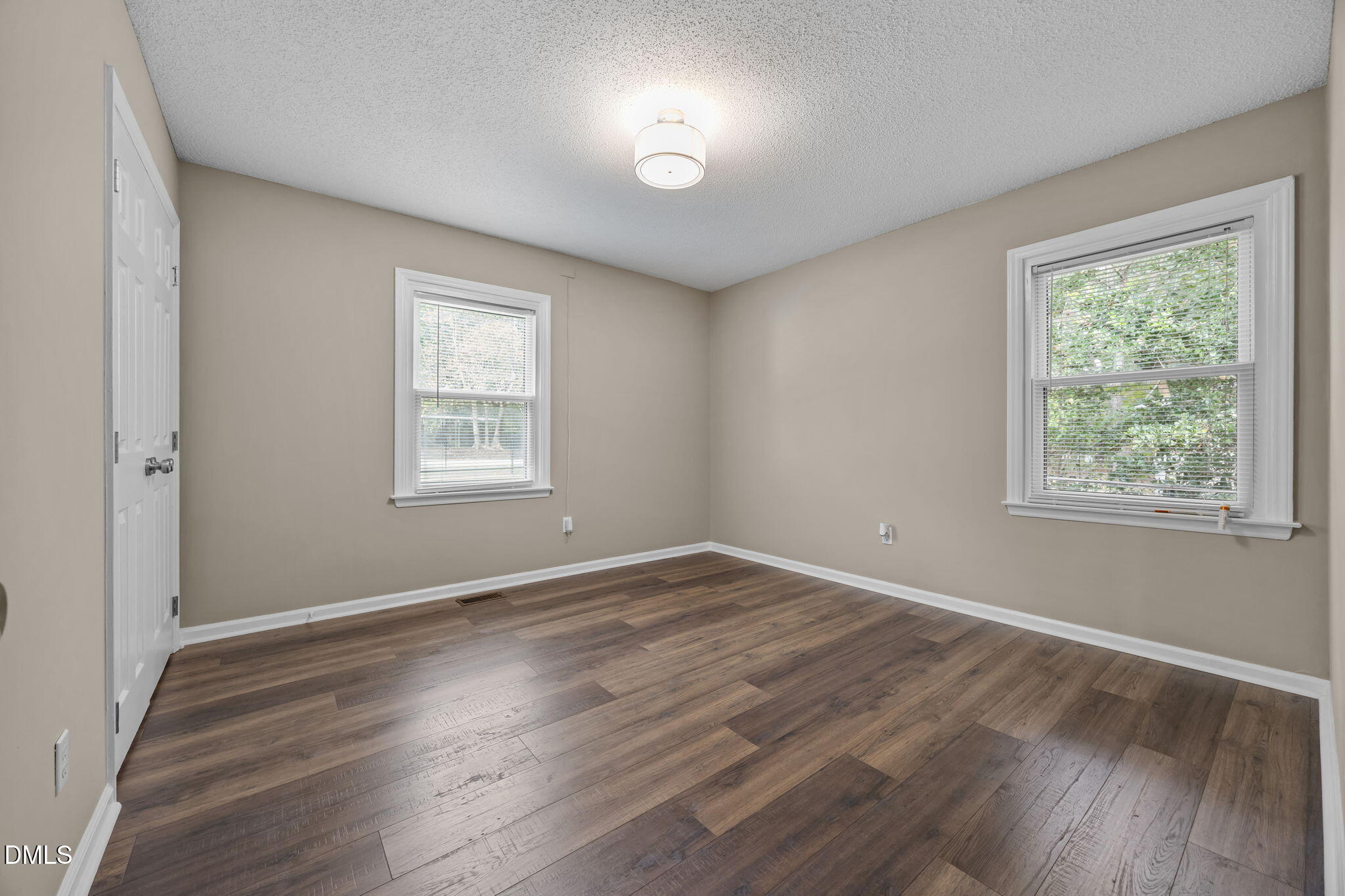 1509 Woodard Street Raleigh, NC 27610 - Photo 12 of 21 33-web-or-mls-IMG_2677