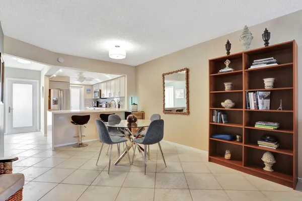 $2,400 | 2731 Northeast 14th Street Causeway, Unit 702, Pompano Beach, FL 33062