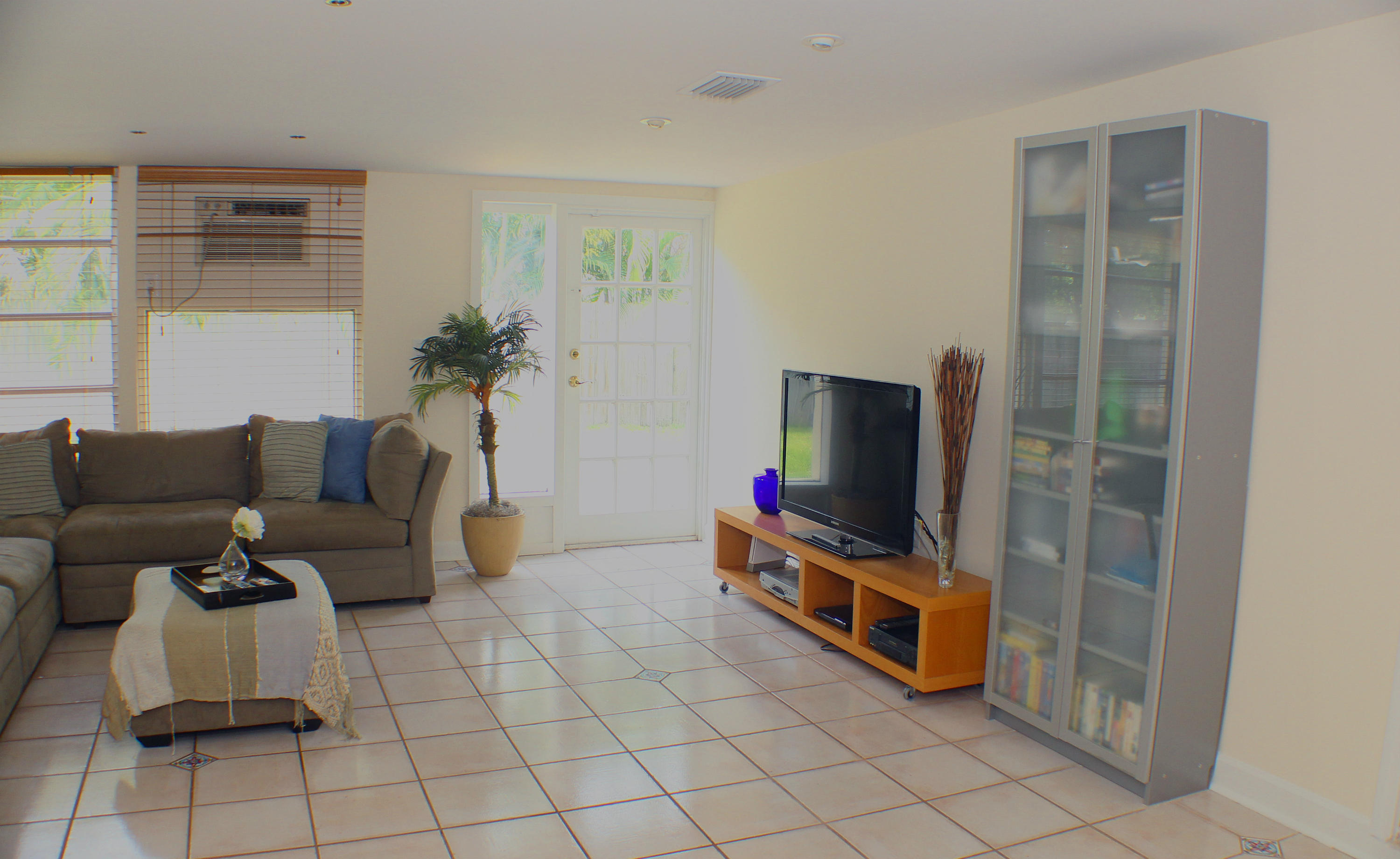 1199 West Camino Real Boca Raton, FL 33486 - Photo 7 of 17 IMG_0656