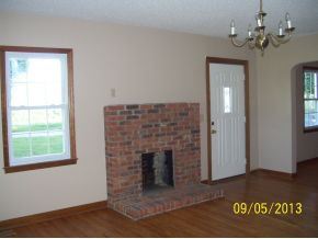 4295 Stone Dam Road Chuckey, TN 37641 - Photo 4 of 6 livingroom