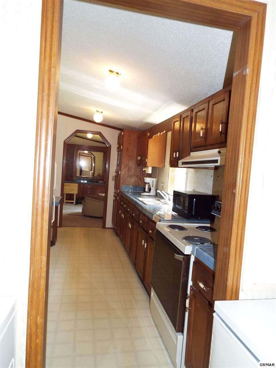 335 Thompson Way Cosby, TN 37722 - Photo 12 of 36 Gallery Image 12