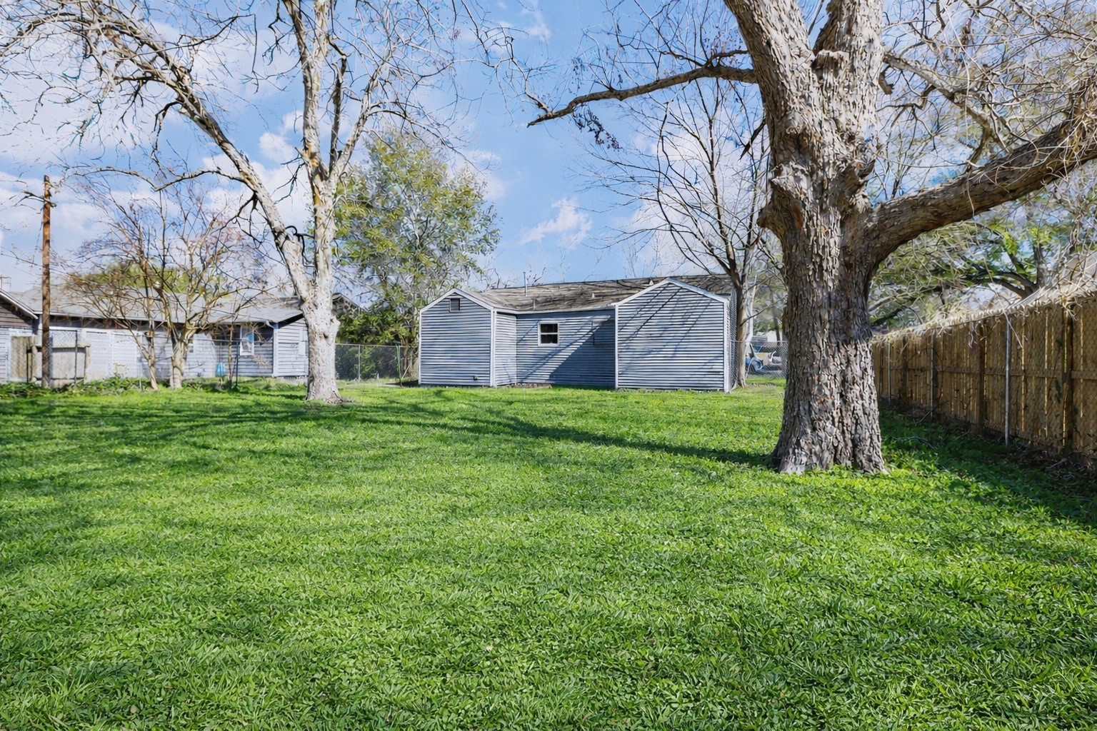 111 Poinsetta Lane Highlands, TX 77562 - Photo 20 of 22