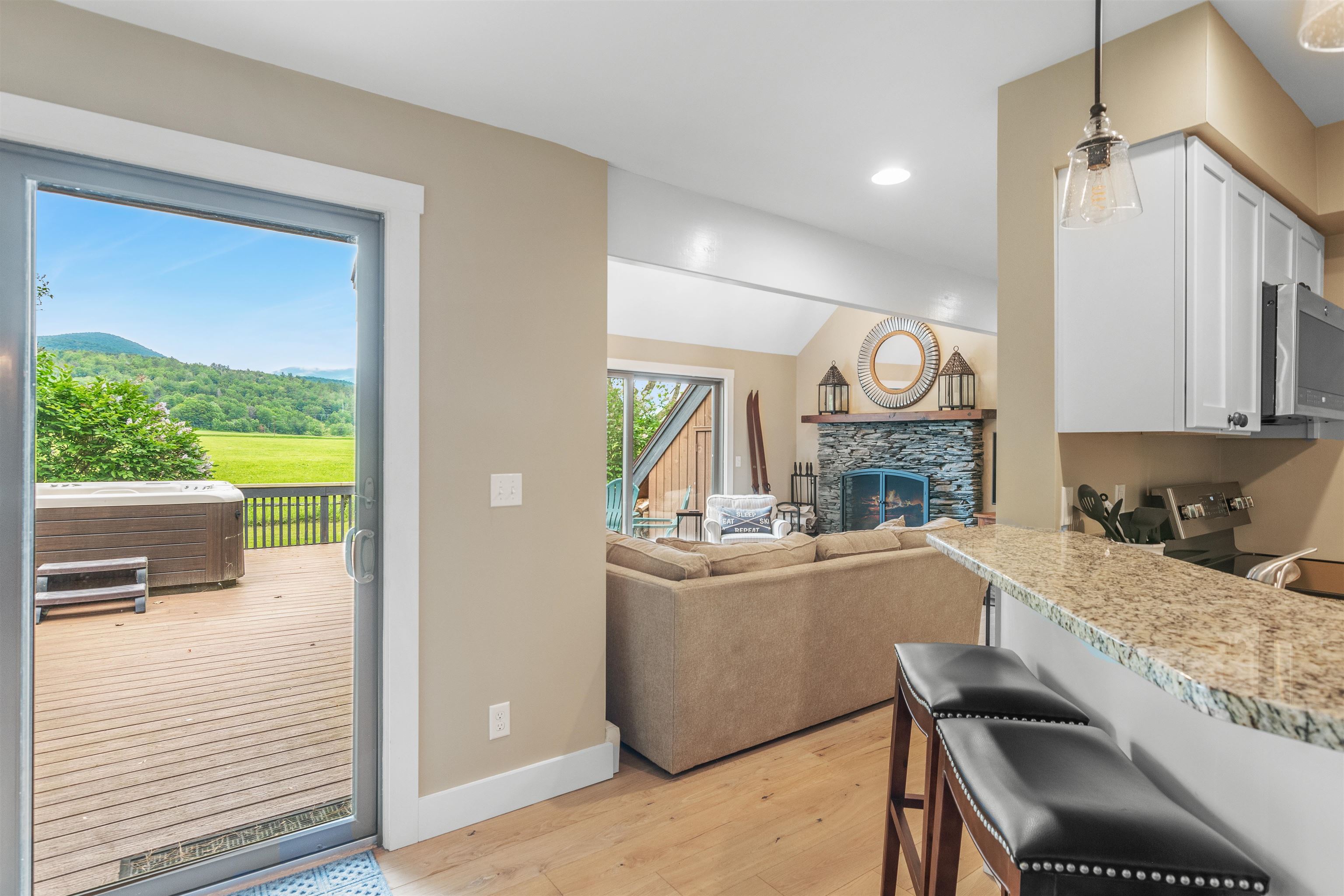 91 View Road, Unit 15 Stowe, VT 05672 - Photo 3 of 39
