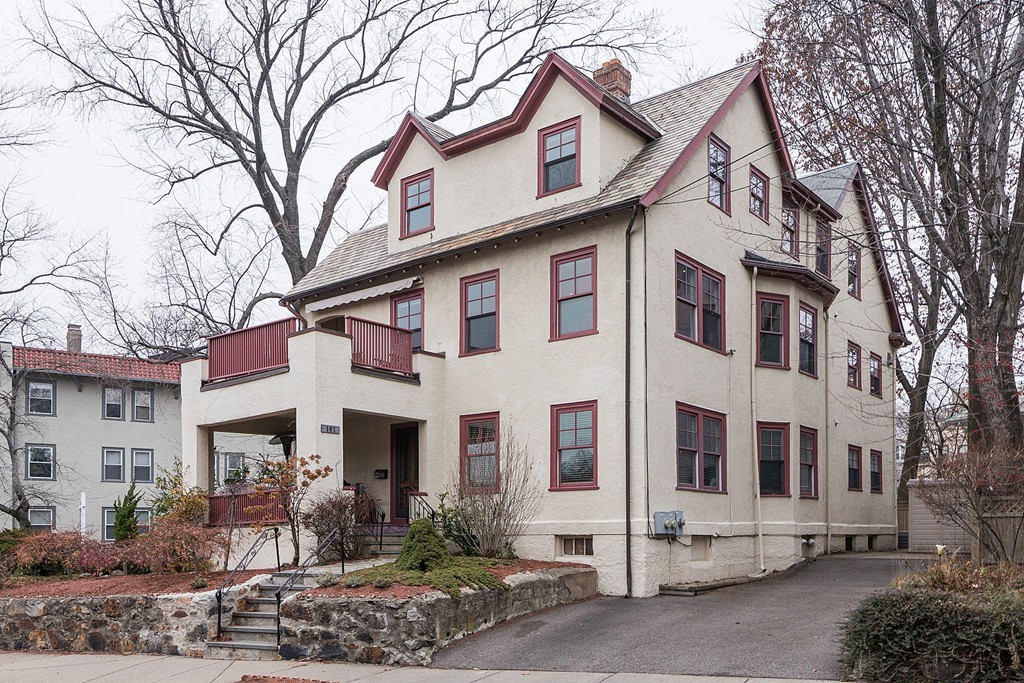 103 Abbottsford Road, Unit 2 Brookline, MA 02446 - Photo 1 of 28 Gallery Image 1
