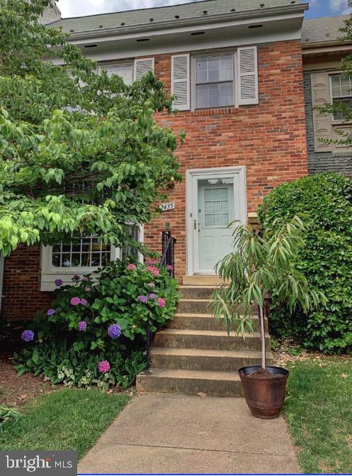 7435 Hallcrest Drive McLean, VA 22102 - Photo 1 of 16