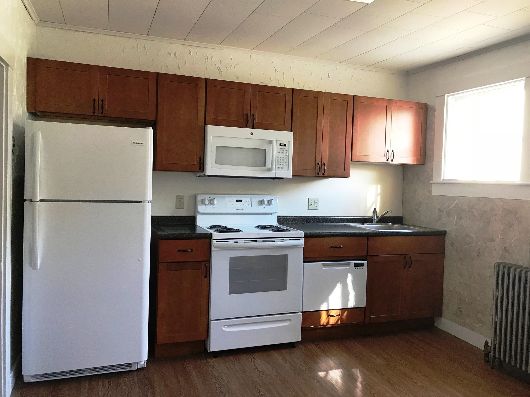 44 Washington Street Rutland, VT 05701 - Photo 11 of 26