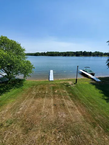 $480,000 | 3718 Peterson Drive, Gobles, MI 49055