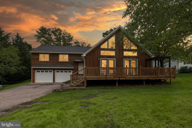 a house view with a garden space