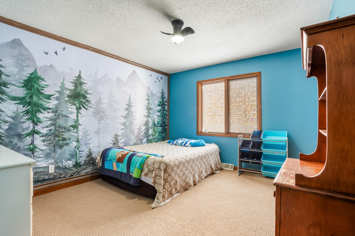 1852 South 100 West Knox, IN 46534 - Photo 7 of 13 a bedroom with a bed and a window