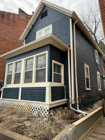 $1,100 | 328 Franklin Street, Galena, IL 61036