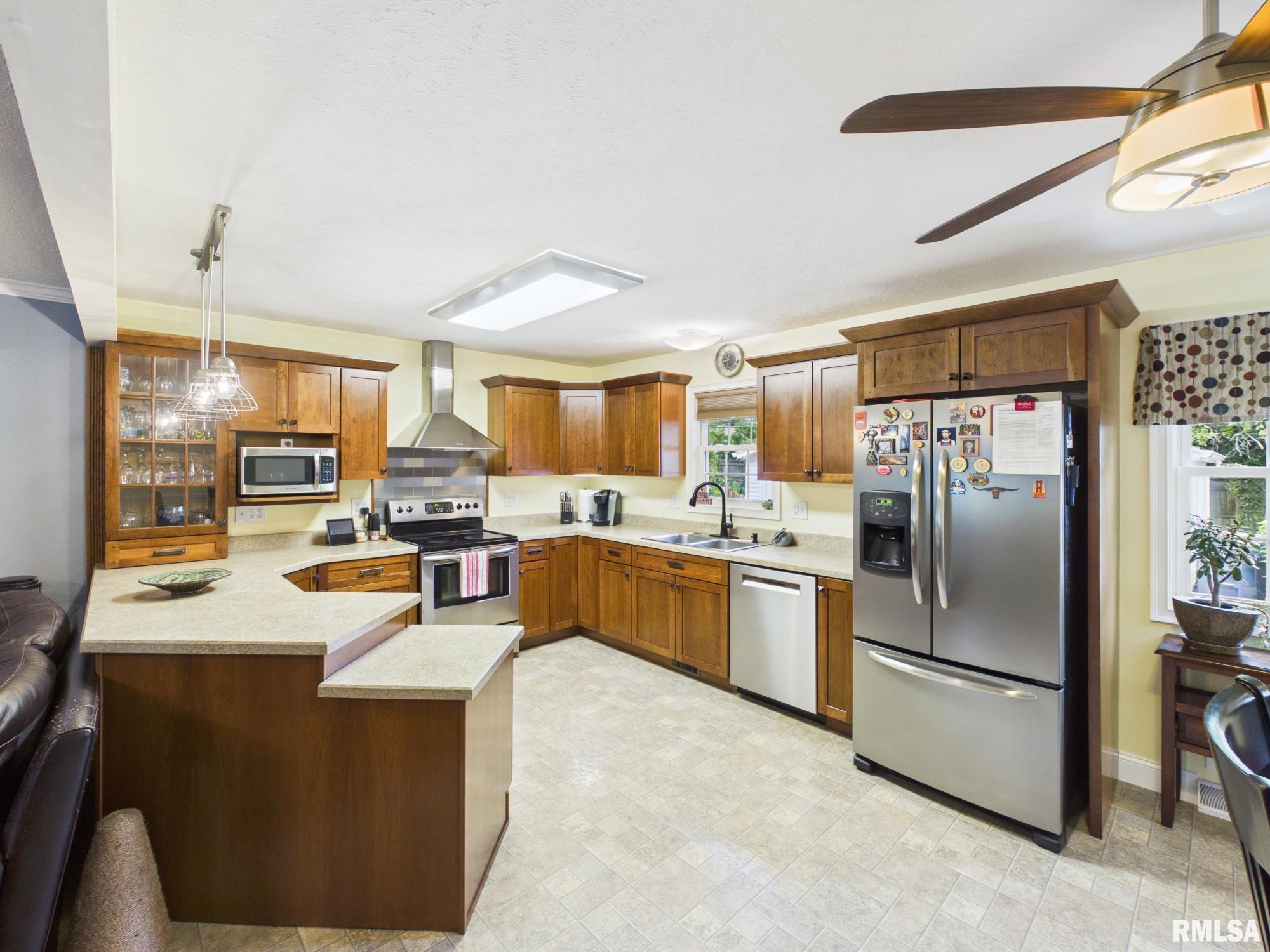 2417 Haverford Road Springfield, IL 62704 - Photo 9 of 42
