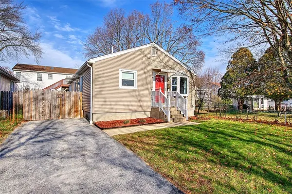 $390,000 | 72 Vermont Street, Cranston, RI 02920