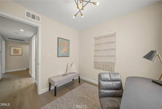 $4,800 | 511 South El Molino Avenue, Unit 17, Pasadena, CA 91101