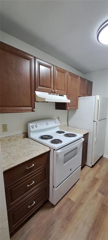 3925 Southwest 26th Terrace, Unit B Gainesville, FL 32608 - Photo 6 of 21