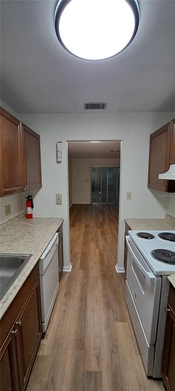 3925 Southwest 26th Terrace, Unit B Gainesville, FL 32608 - Photo 8 of 21