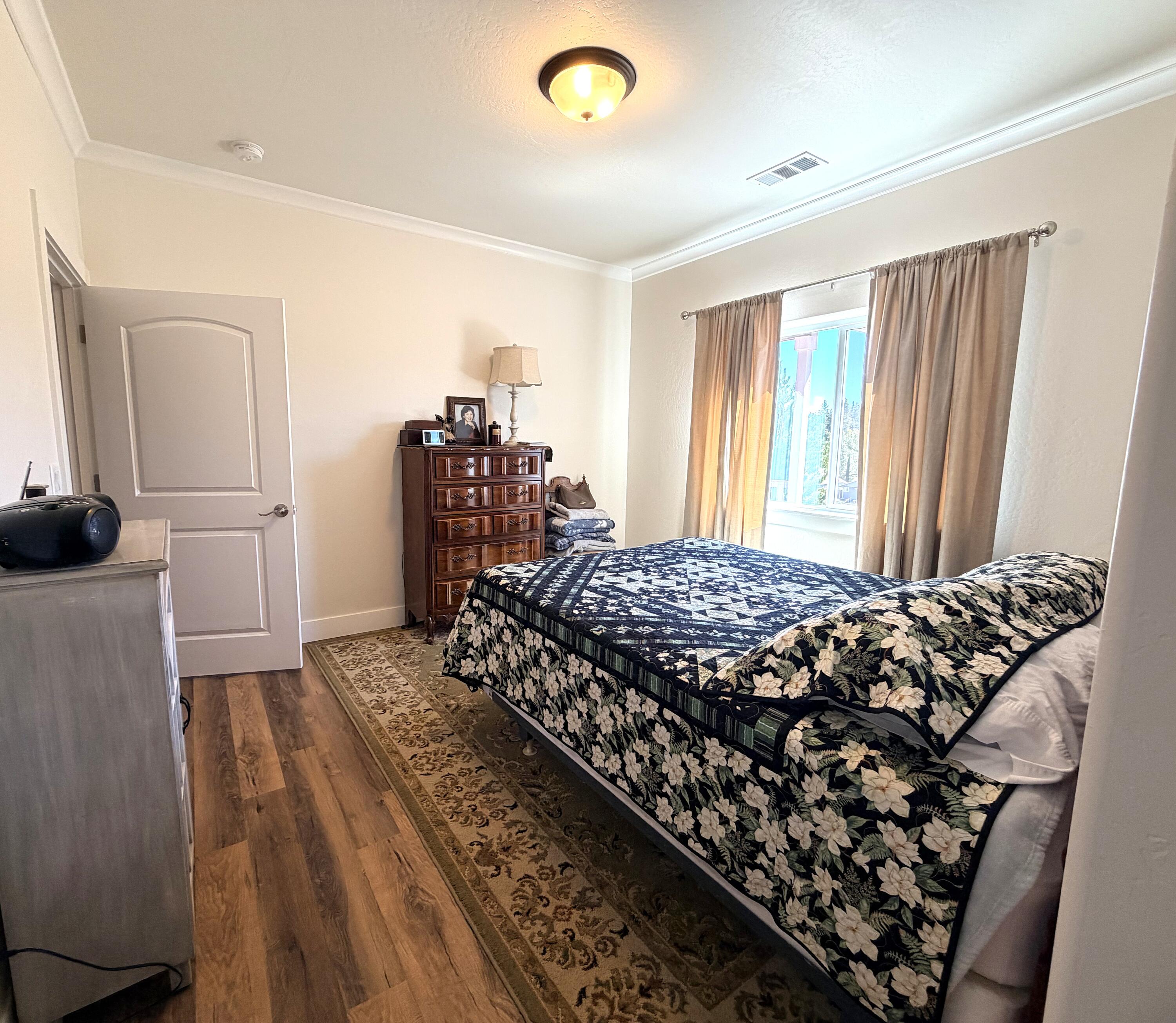 340 Cedar Ridge Drive Cave Junction, OR 97523 - Photo 13 of 37 Bedroom 1a