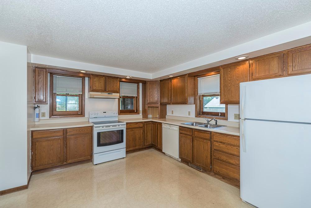 1303 South 8th Street Brainerd, MN 56401 - Photo 5 of 39