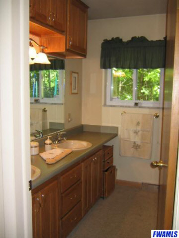 5130 Hillegas Road Fort Wayne, IN 46818 - Photo 9 of 11 Gallery Image 9