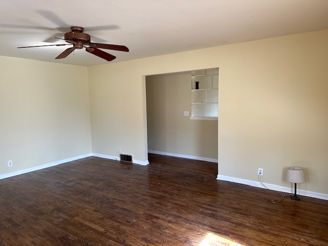 39095 North Delany Road Wadsworth, IL 60083 - Photo 5 of 15 Gallery Image 5