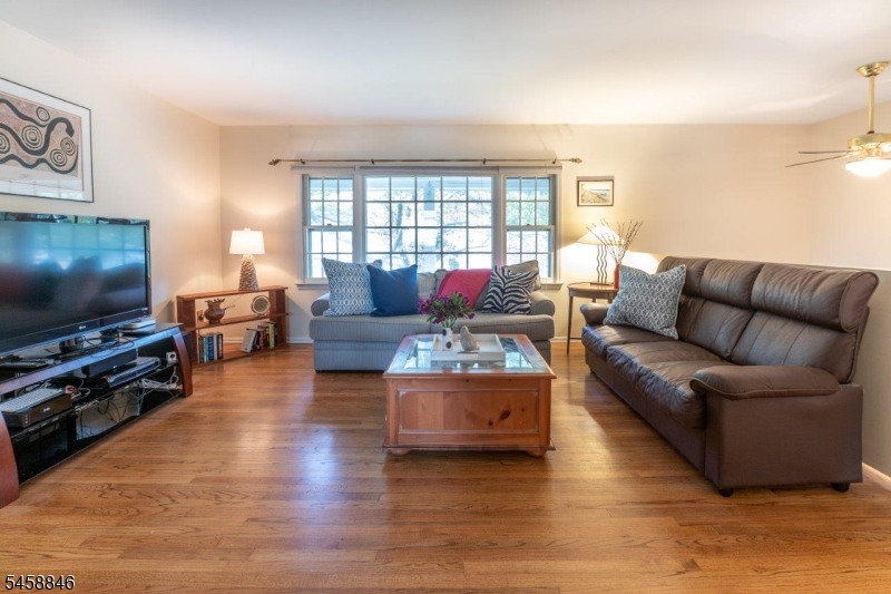 31 Woodland Road Chatham, NJ 07928 - Photo 7 of 21 Gallery Image 7