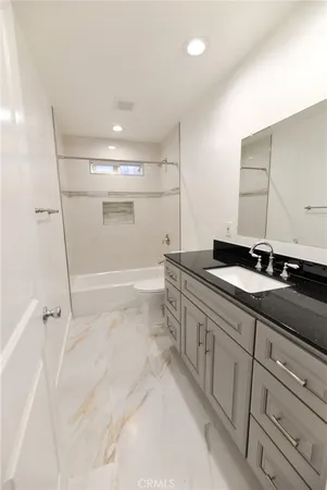 $3,950 | 257 Avenida Victoria, Unit A, San Clemente, CA 92672