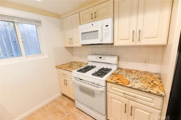 $3,950 | 257 Avenida Victoria, Unit A, San Clemente, CA 92672