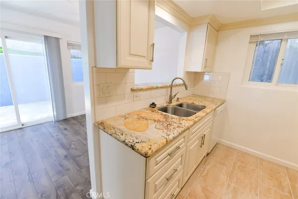 $3,950 | 257 Avenida Victoria, Unit A, San Clemente, CA 92672