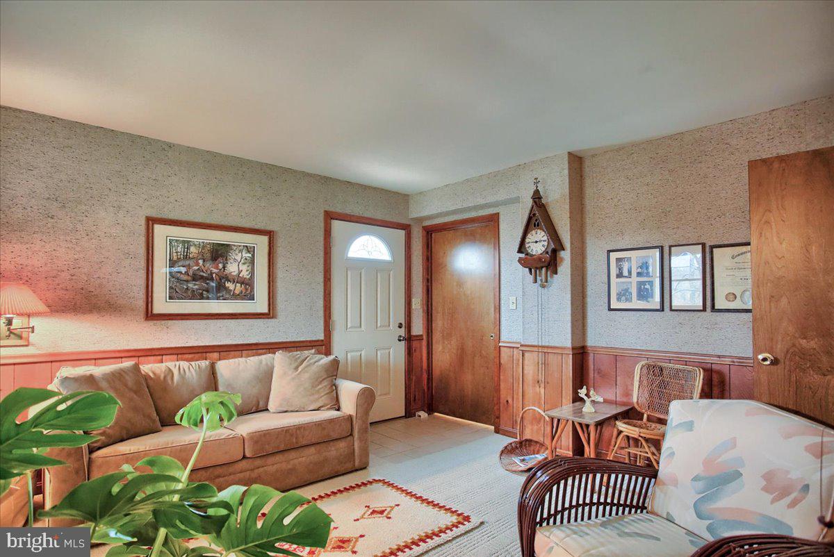 2 Cedar Road Carlisle, PA 17015 - Photo 4 of 44 Gallery Image 4