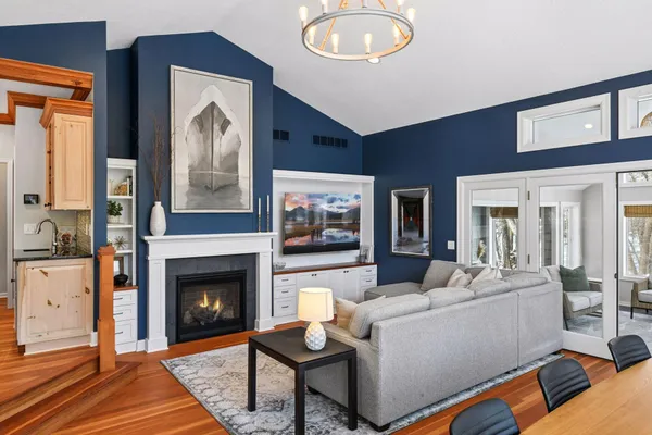 $1,150,000 | 4109 North Shore Drive, Orono, MN 55364