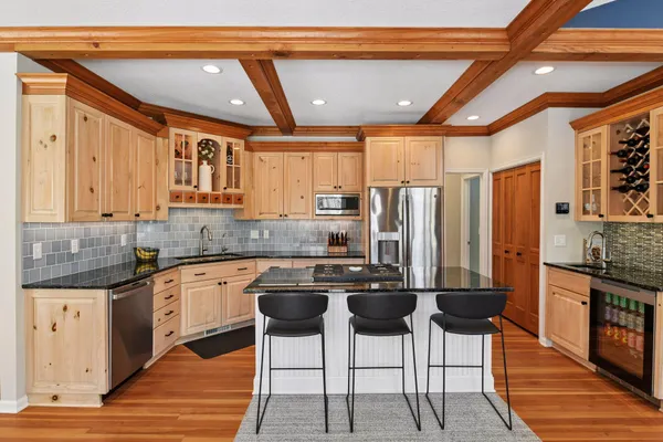 $1,000,000 | 4109 North Shore Drive, Orono, MN 55364
