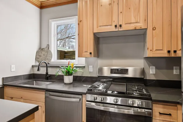 $1,000,000 | 4109 North Shore Drive, Orono, MN 55364